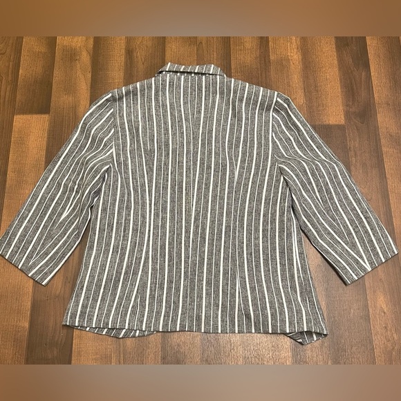 Allegra K Black and White Striped Blazer Tailored Suit Jacket - Picture 4 of 4